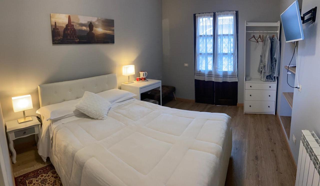 La Casa Di Campagna Sul Garda Puegnago Buitenkant foto