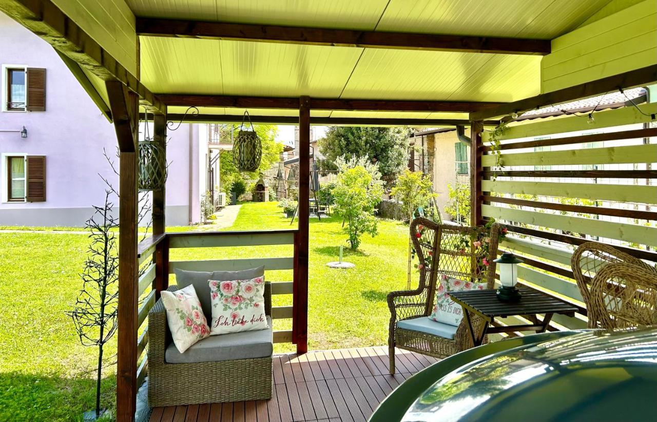 La Casa Di Campagna Sul Garda Puegnago Buitenkant foto