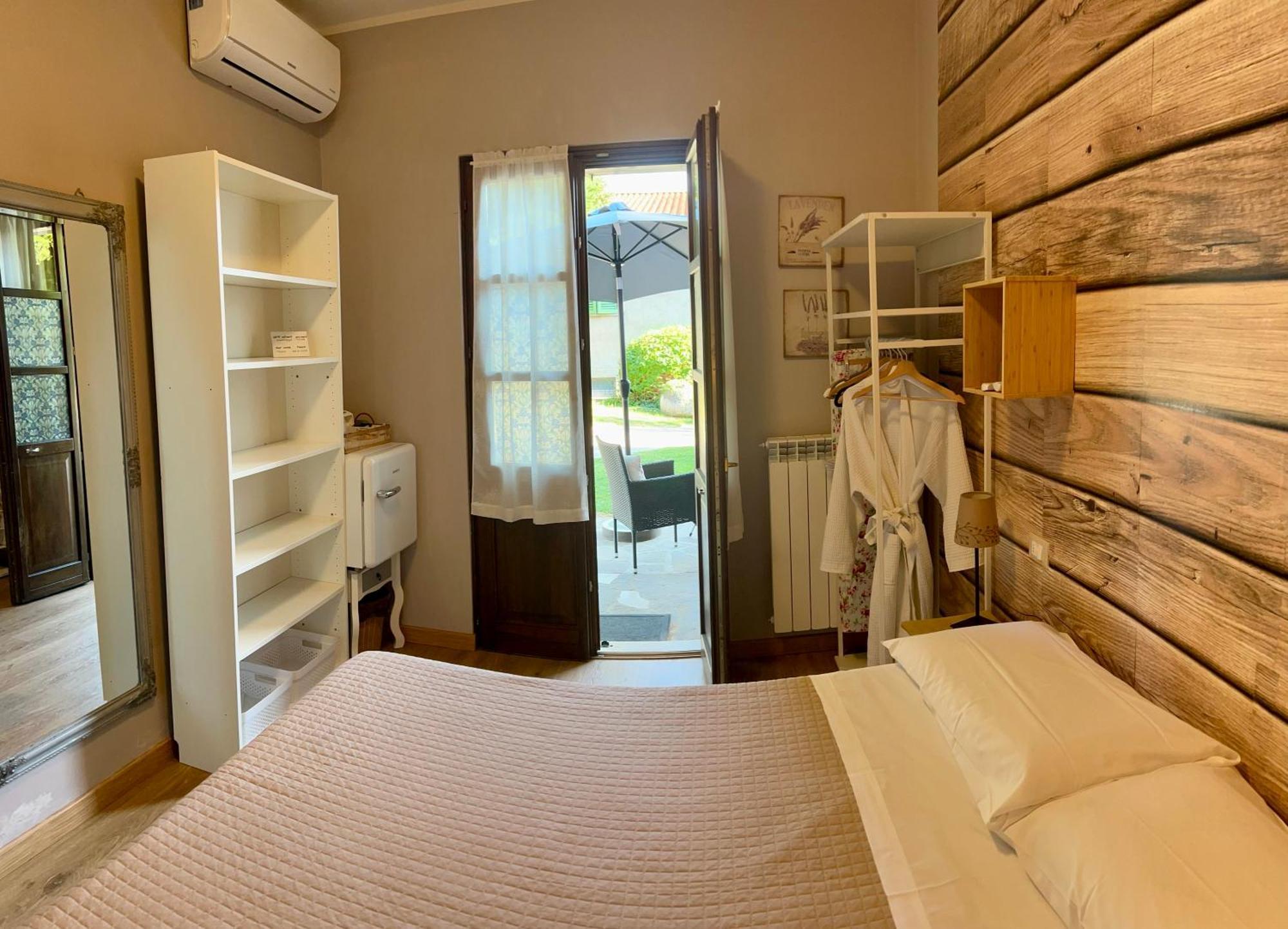 La Casa Di Campagna Sul Garda Puegnago Buitenkant foto