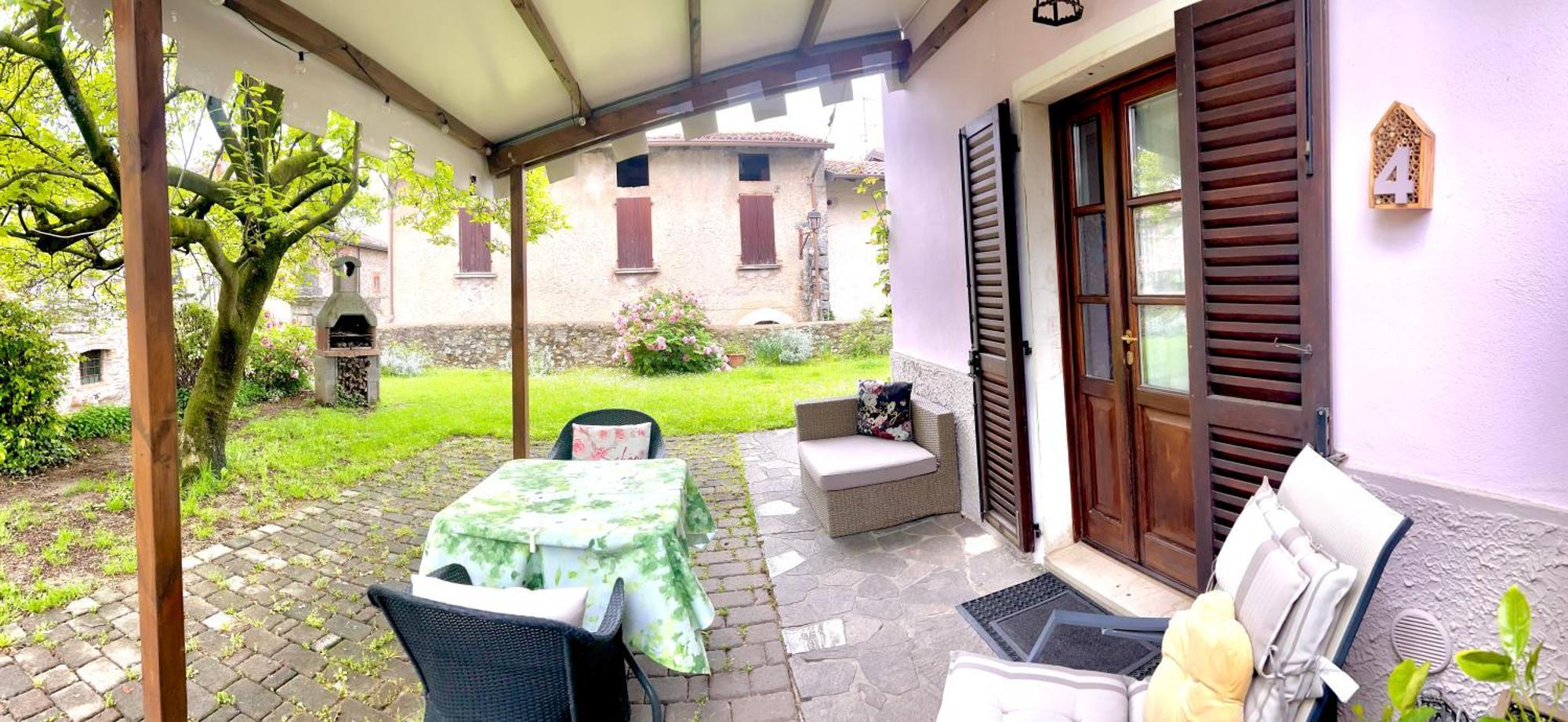 La Casa Di Campagna Sul Garda Puegnago Buitenkant foto